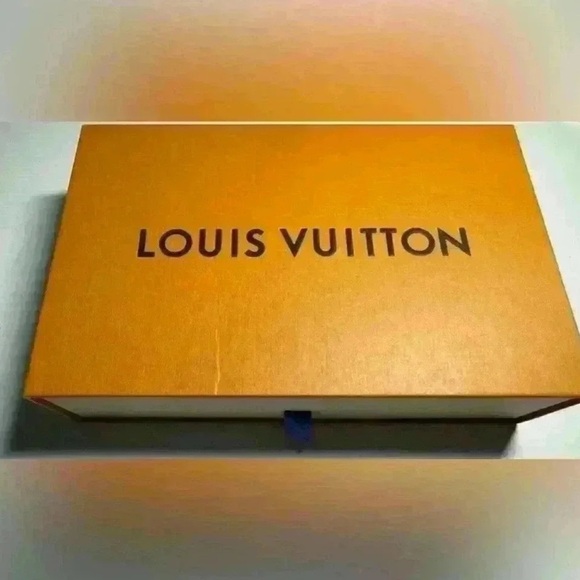 Louis Vuitton Damier Azur Felicie Handbag - Picture 3 of 16